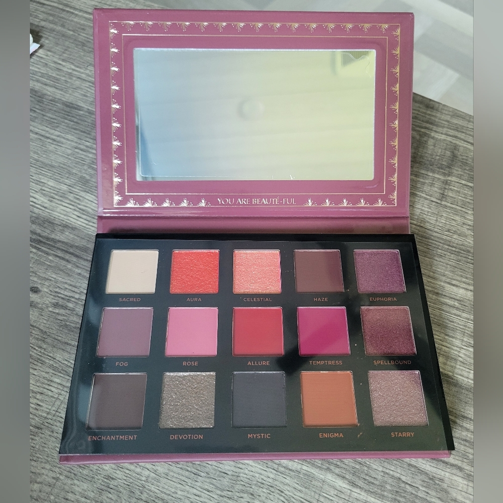 Ace Beaute Mystic Romance Palette New 💗✨